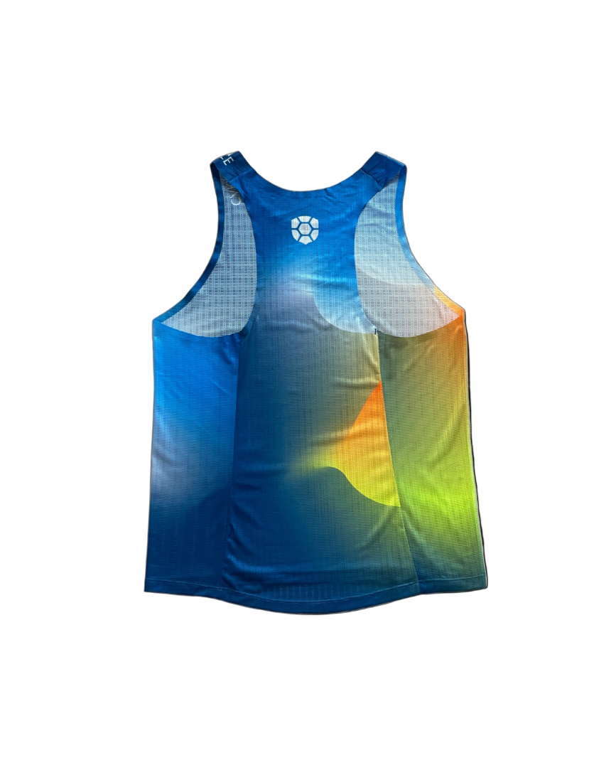 Australian running brand lightweight breathable running singlet sustainable carapace marathon