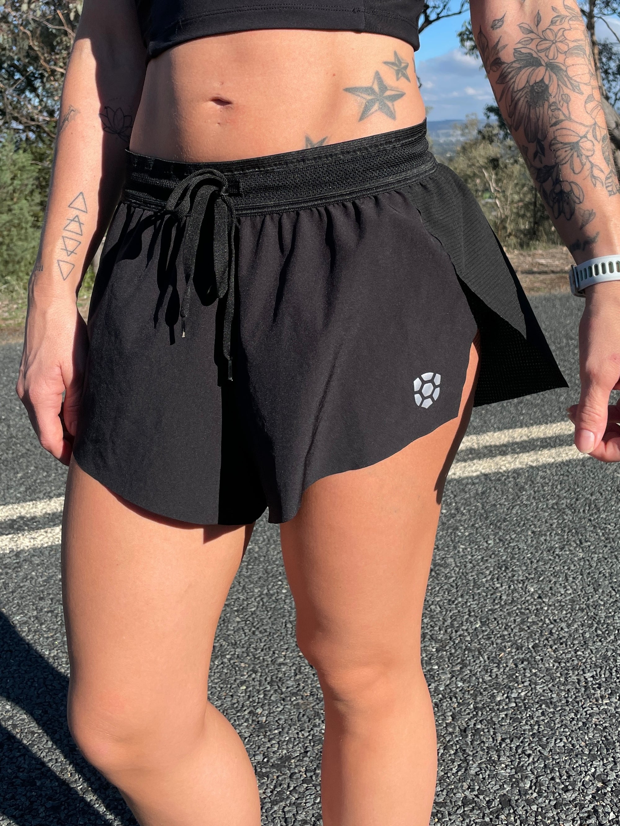 Woman’s running shorts light soft pockets storage marathon hyrox drawstring black 