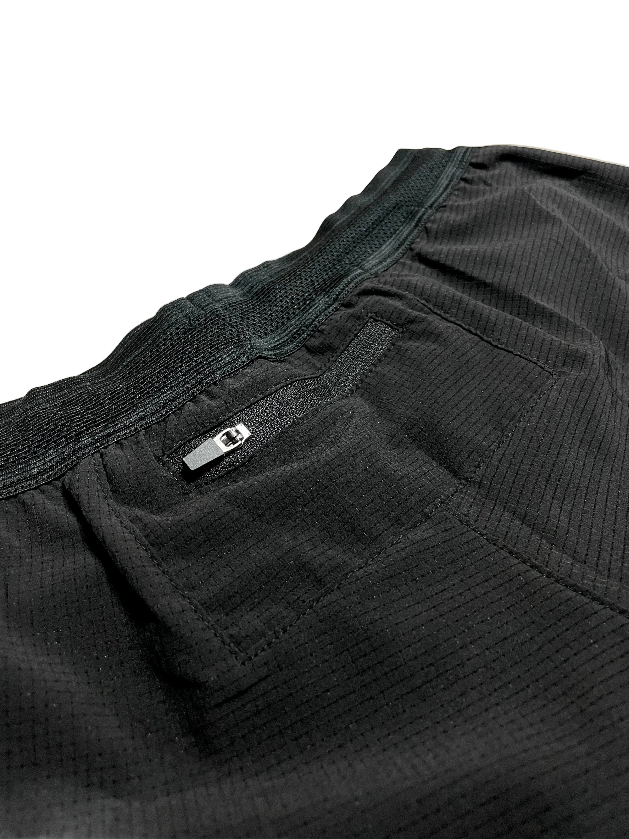 Woman’s running shorts light soft pockets storage marathon hyrox drawstring black 